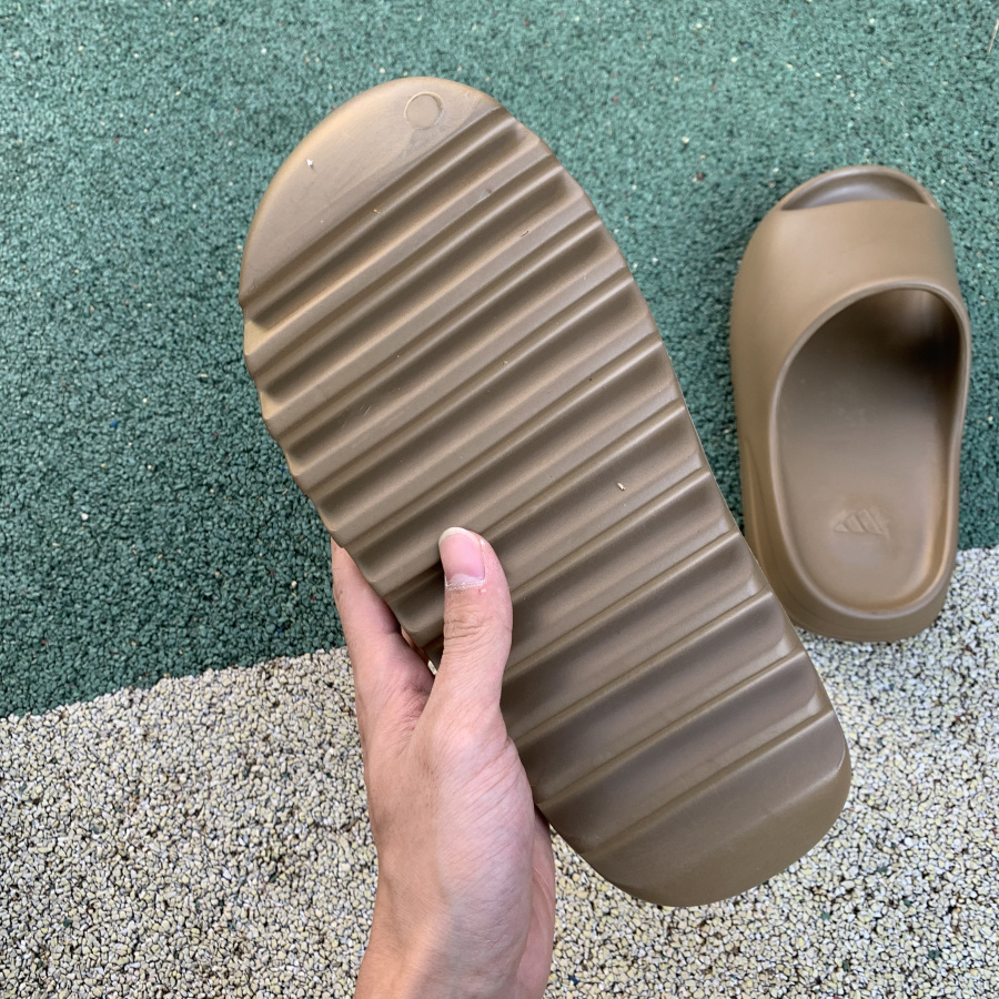 Adidas Yeezy Slide Light Brown 5 - www.kickbulk.co