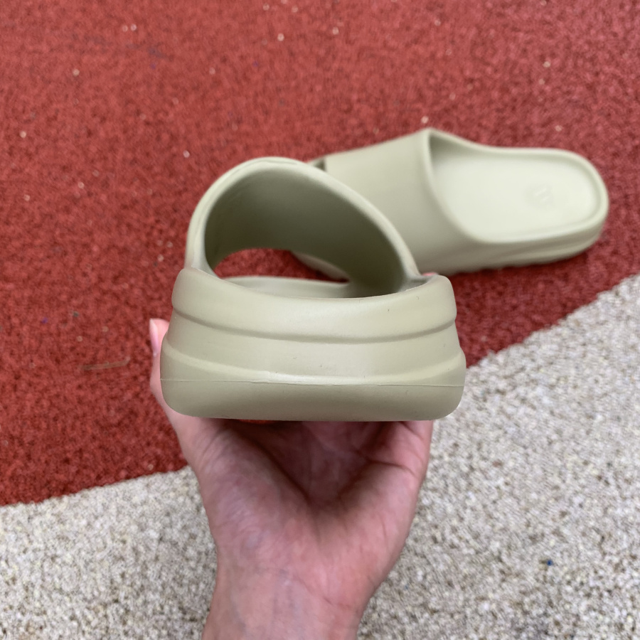 Adidas Yeezy Slide Light Mung Bean 3 - www.kickbulk.co