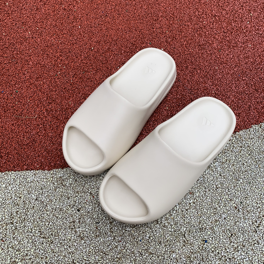 Adidas Yeezy Slide White_1 - www.kickbulk.co