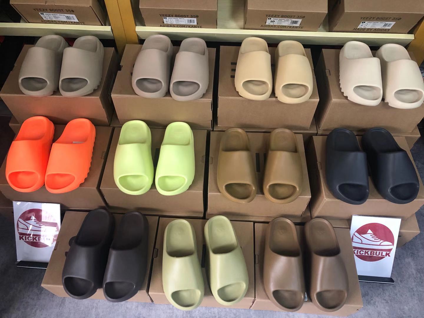 0 Kickbulk Sneaker Yeezy Slide 1 - www.kickbulk.co