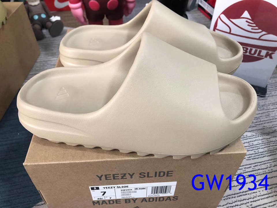 Yeezy Slide Gw1934 Pure New 2 - www.kickbulk.co