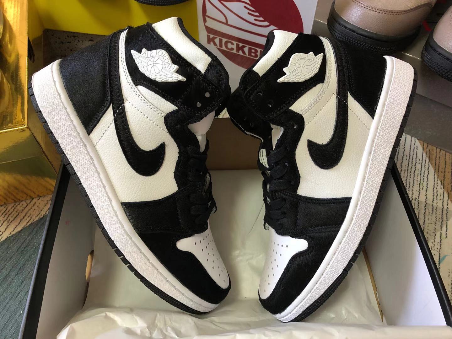 AIR JORDAN 1 RETRO HIGH OG WMN'S TWIST 'PANDA' BLACK/WHITE CD0461-007  Kickbulk Sneaker shoes retail wholesale Bulk order good price from Factory