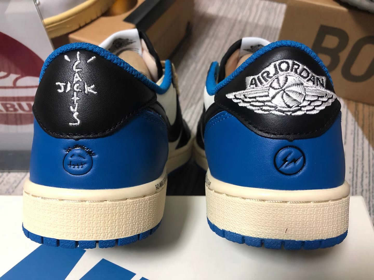 FRAGMENT DESIGN X TRAVIS SCOTT X AIR JORDAN 1 RETRO HIGH & LOW KICKBULK