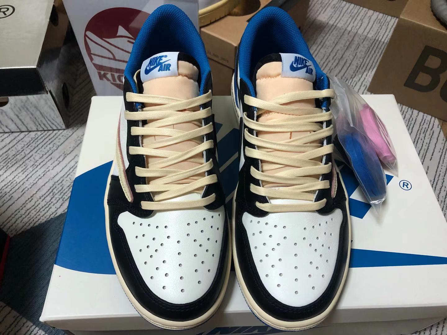 FRAGMENT DESIGN X TRAVIS SCOTT X AIR JORDAN 1 RETRO HIGH & LOW KICKBULK