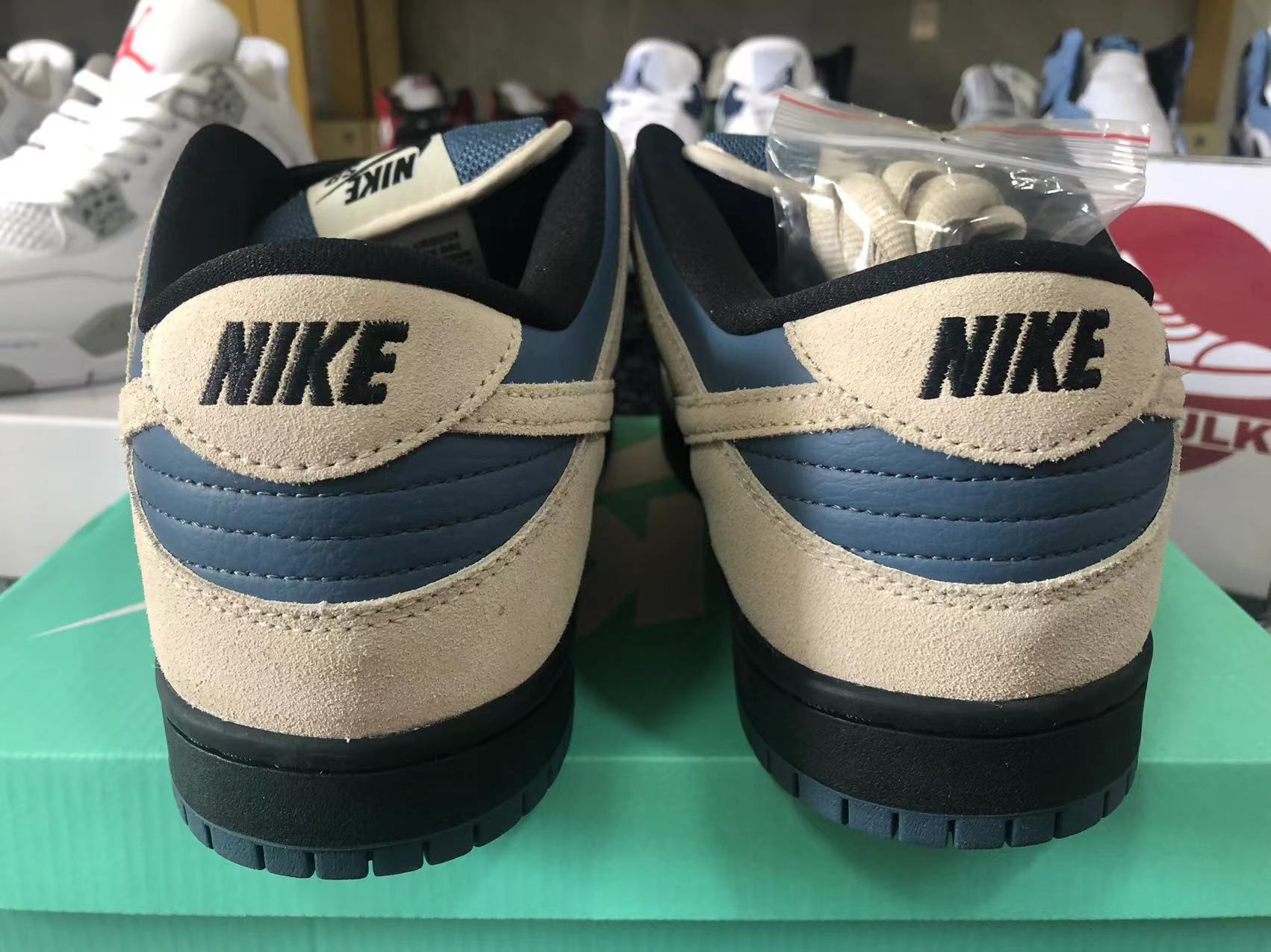 nike dunk thunderstorm