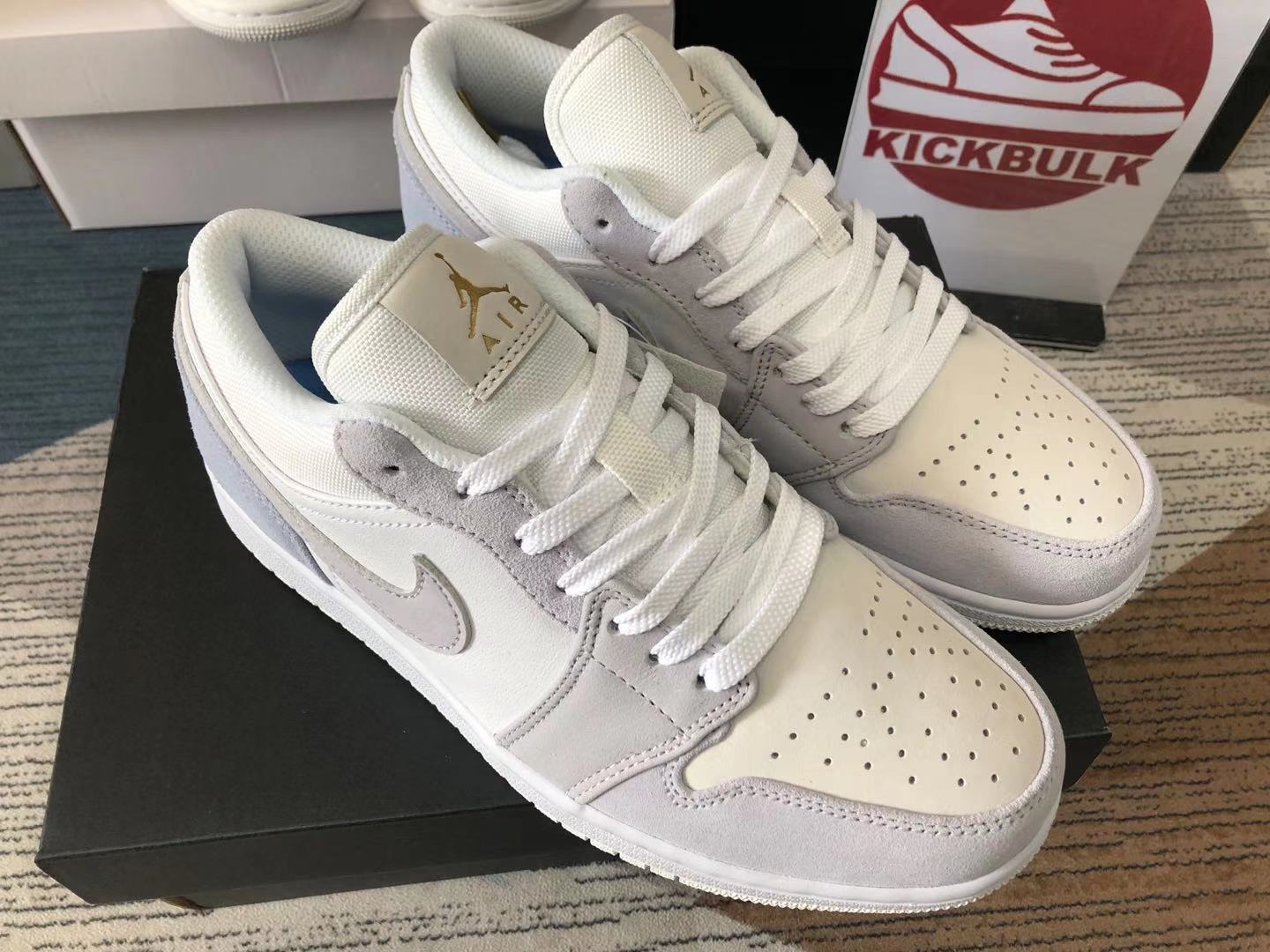 aj1 low paris stockx