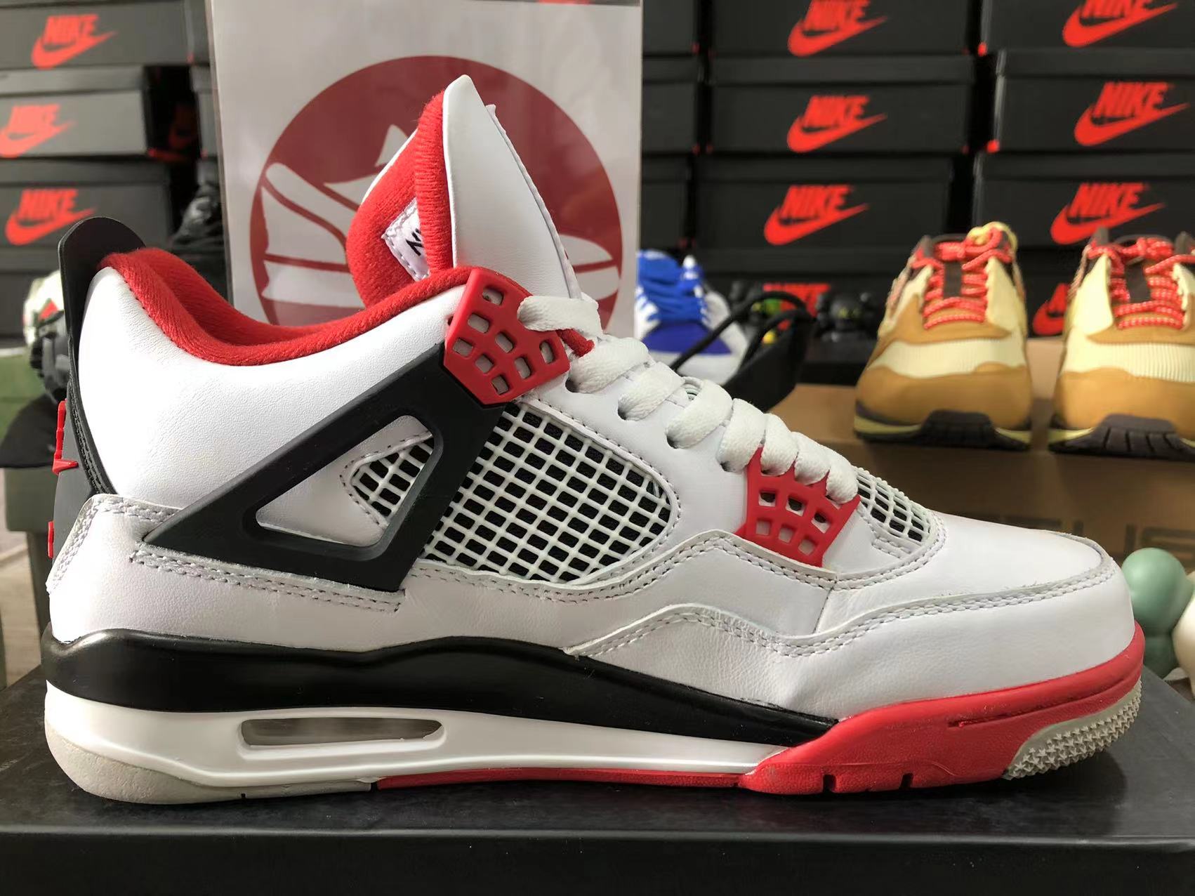 fire red 4s retail