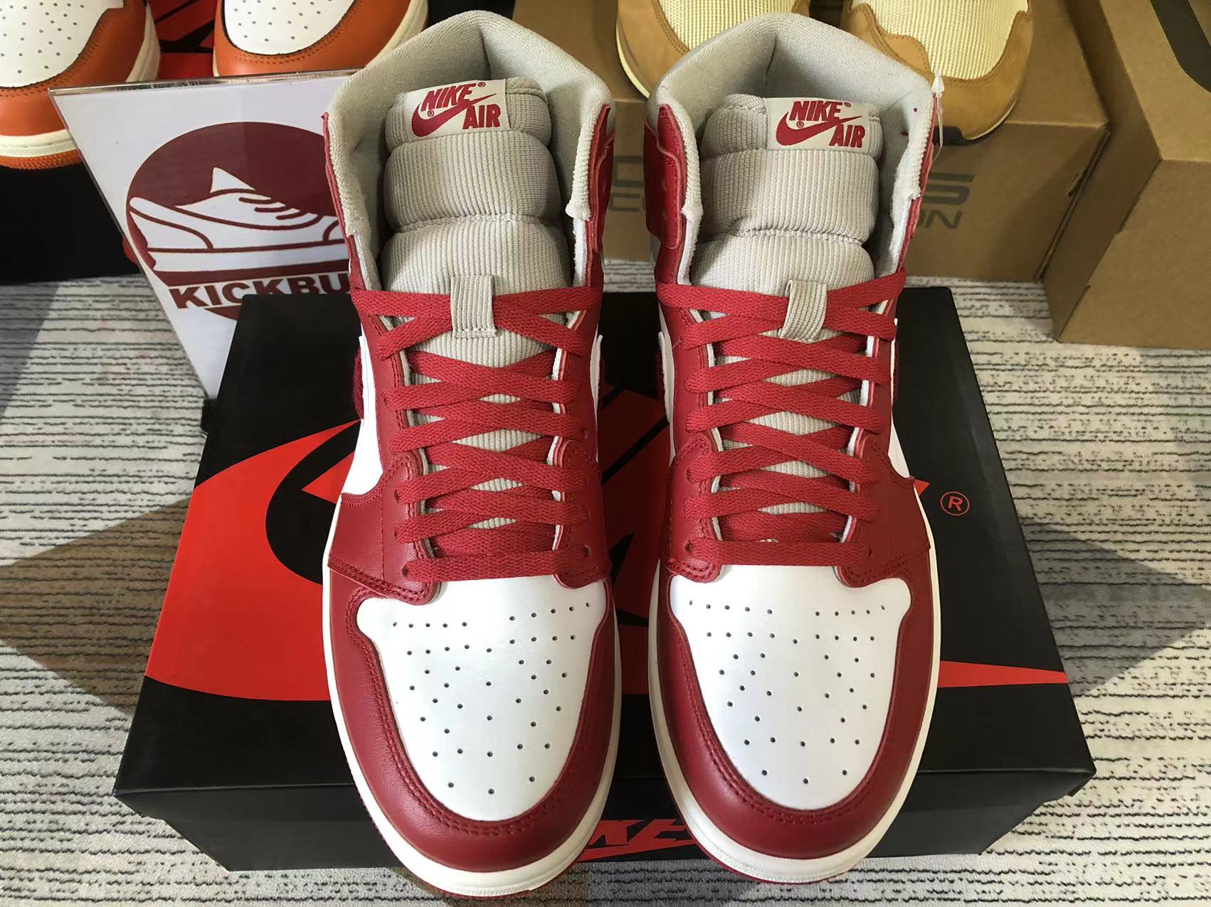 Jordan 1 High OG WMNS Varsity Red DJ4891-061 Latest Nike Jordan Sneakers