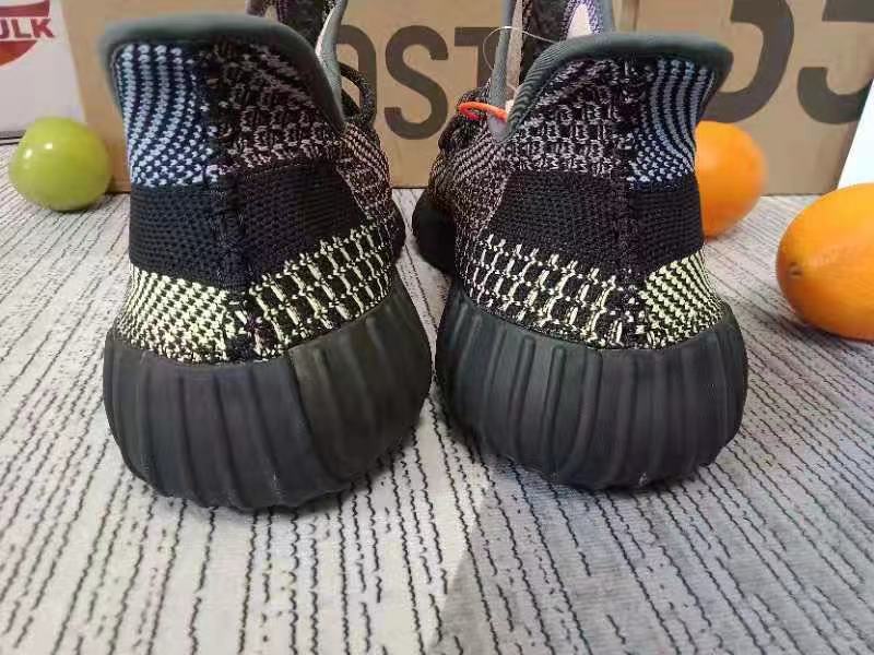 yeezy yecheil reflective real vs fake